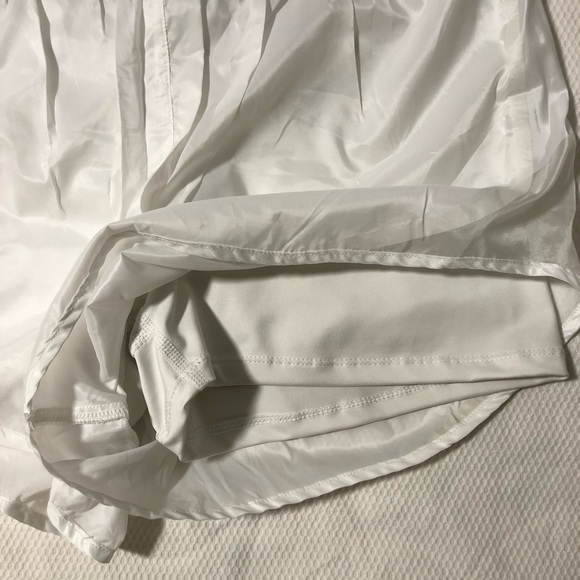 Nike Womens Tempo Tech Pack Running Shorts - Picture 5 of 8